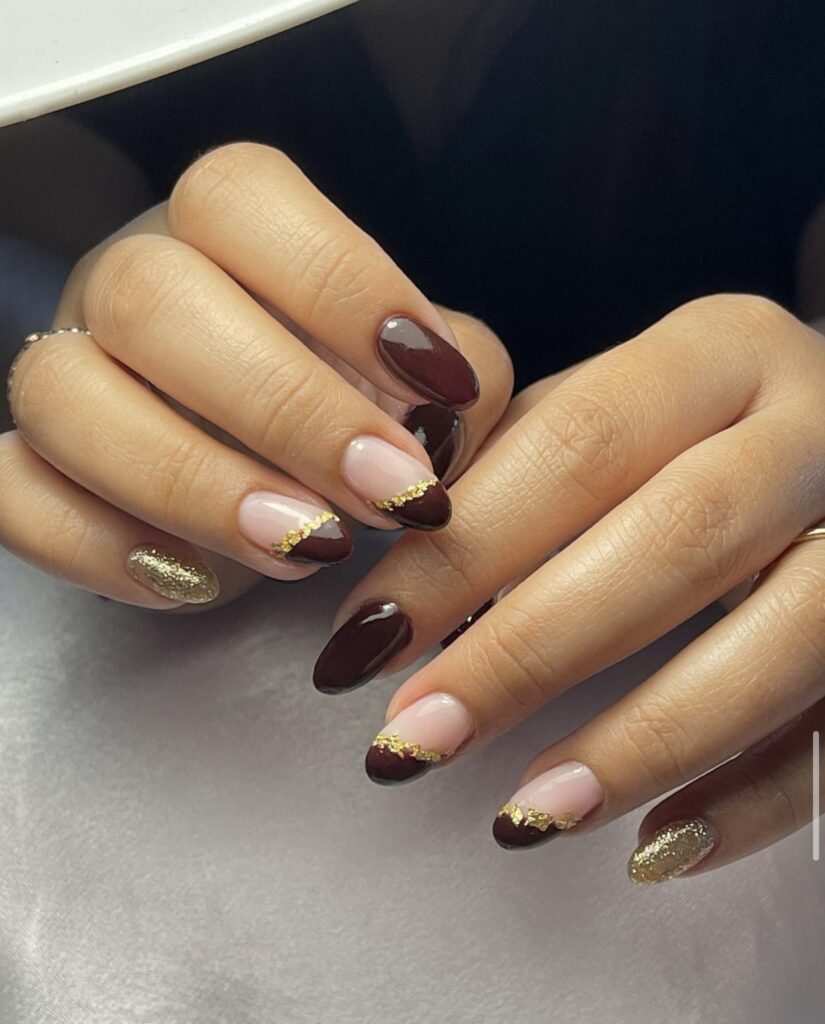 burgundy nails round