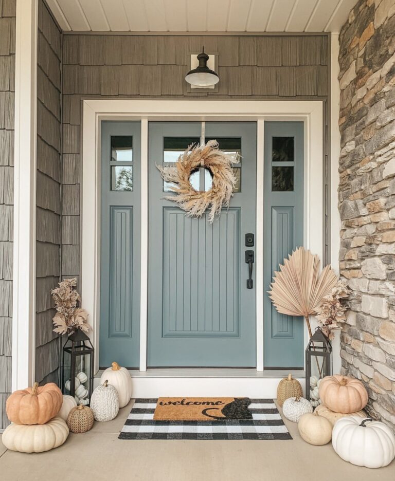 25 Fall Porch Decorating Ideas For a Cozy and Welcoming Entrance