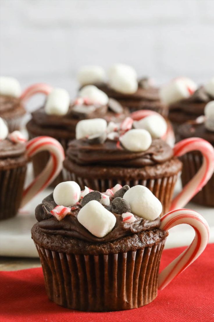 19 Heavenly and Easy Christmas Dessert Recipes