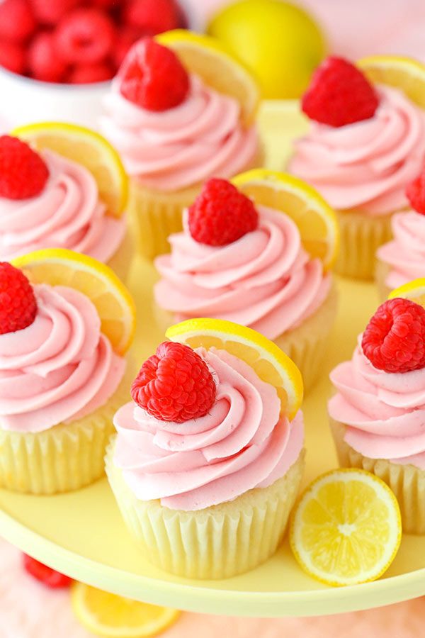 Fluffy Lemon Raspberry Cupcakes
