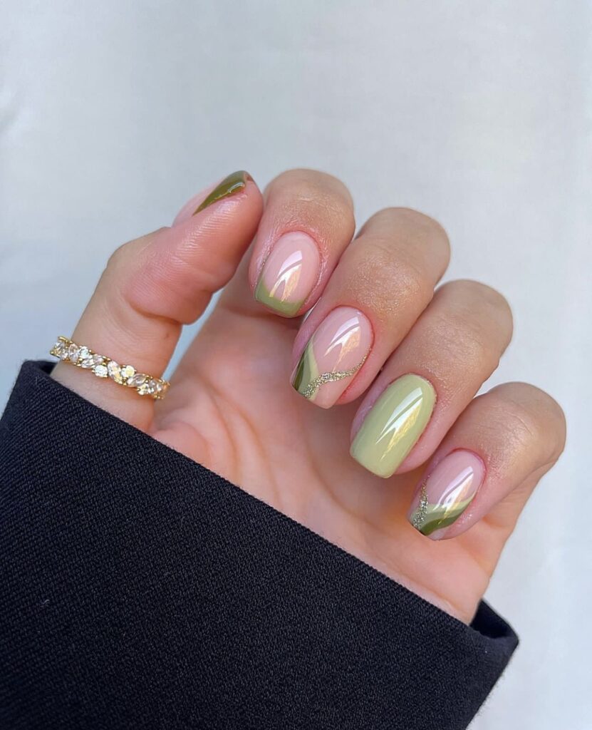 classy nails short