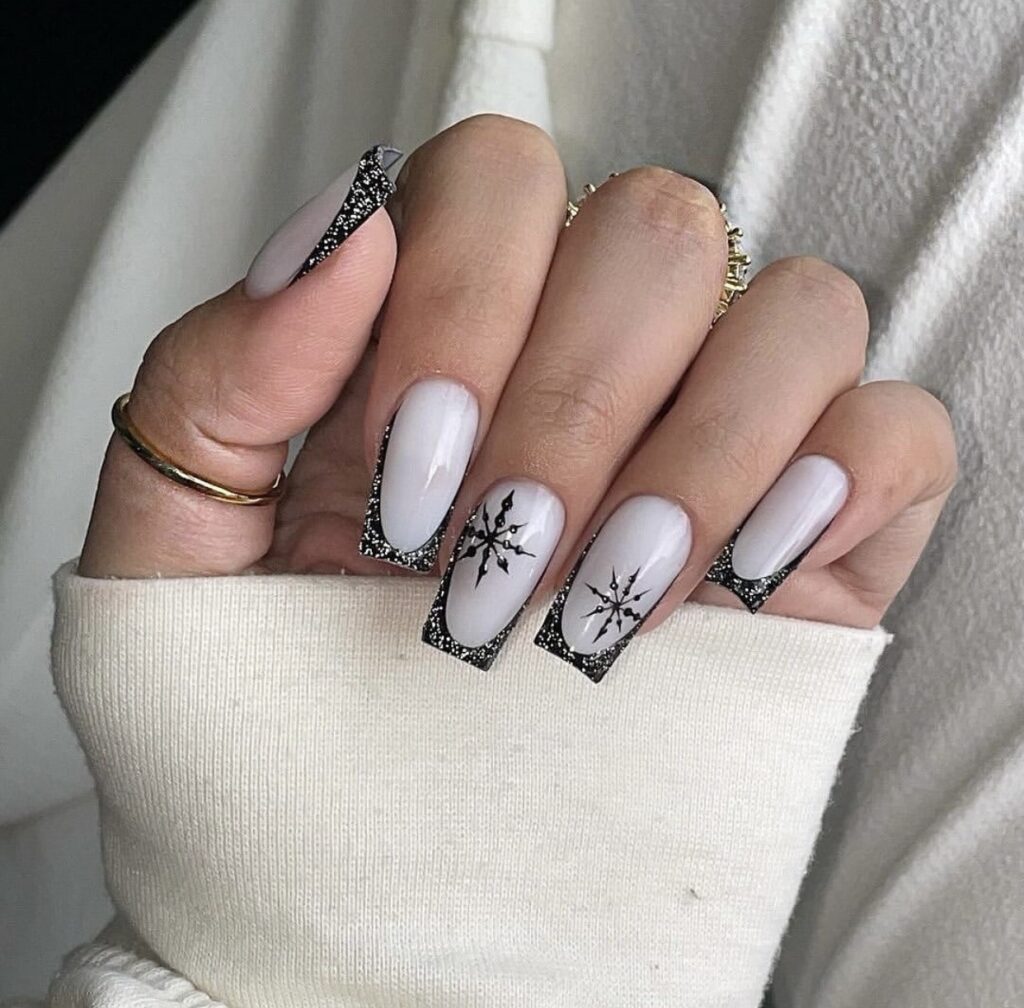 Short winter nails 2025