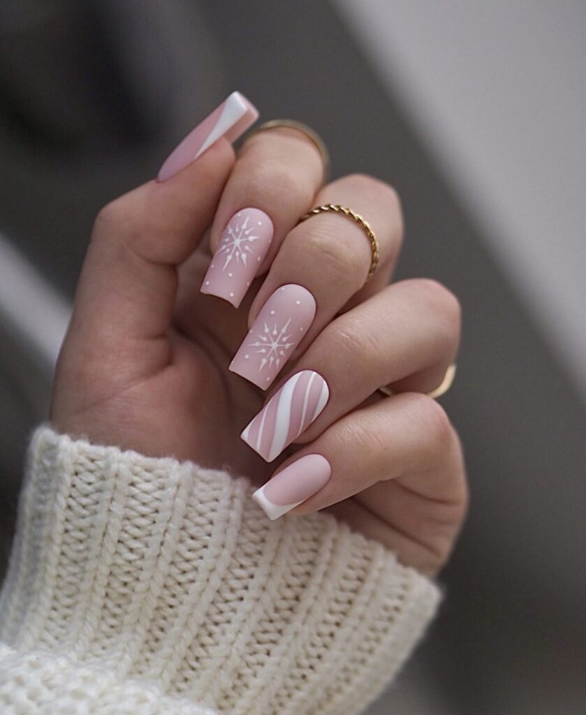 Short winter nails 2025