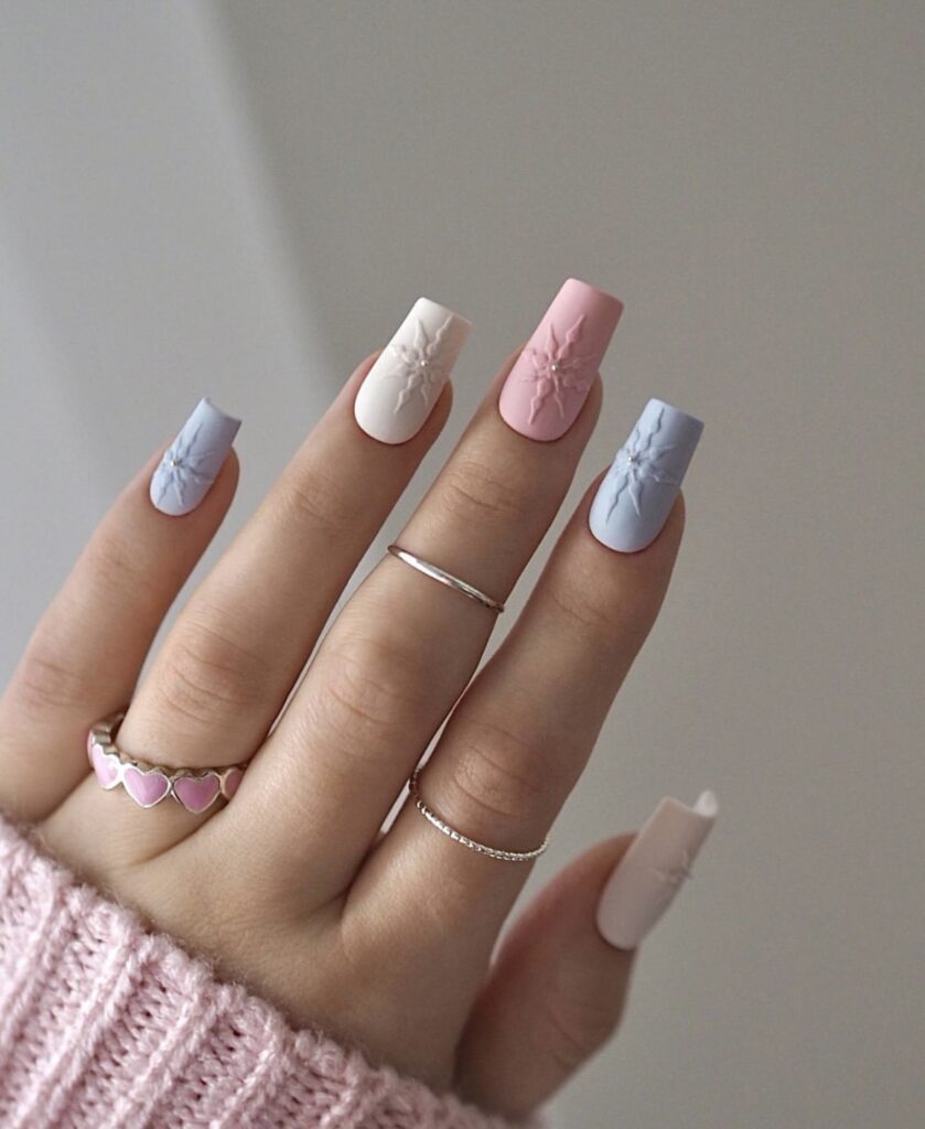 Short winter nails 2025