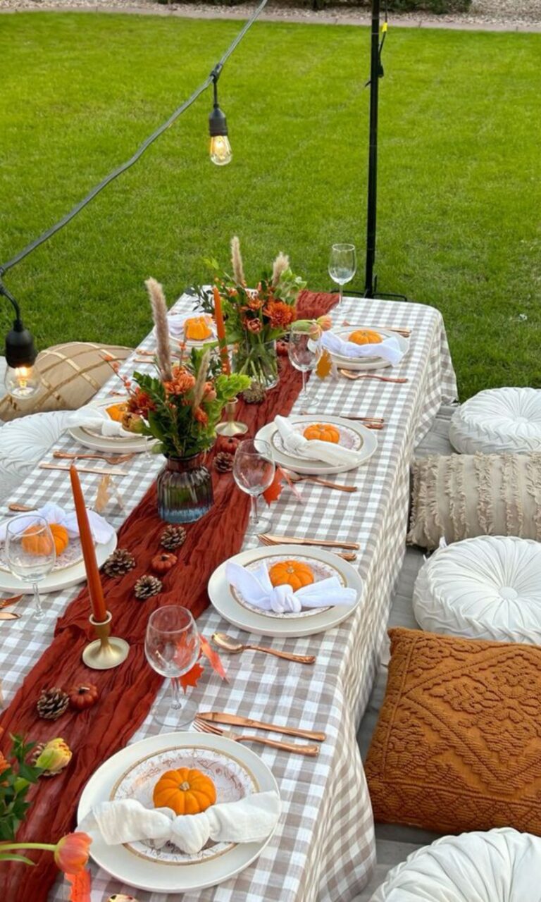 friendsgiving party ideas