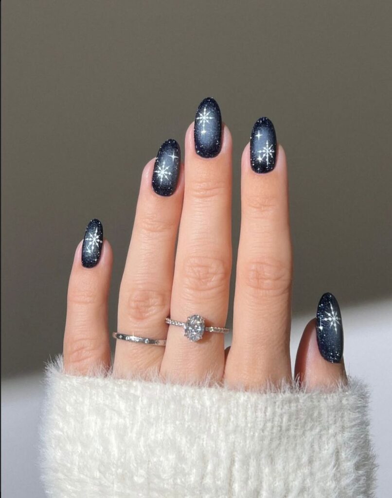 new years nails inspo