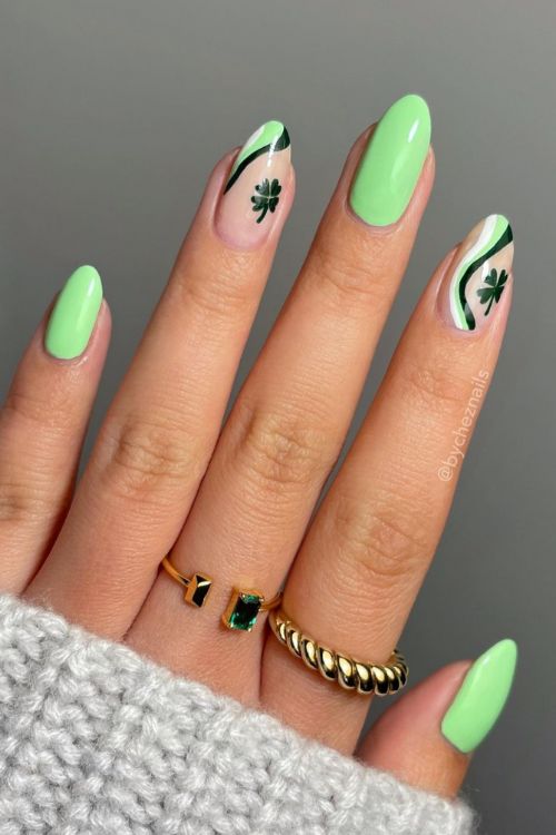 clover st patrick's day nails