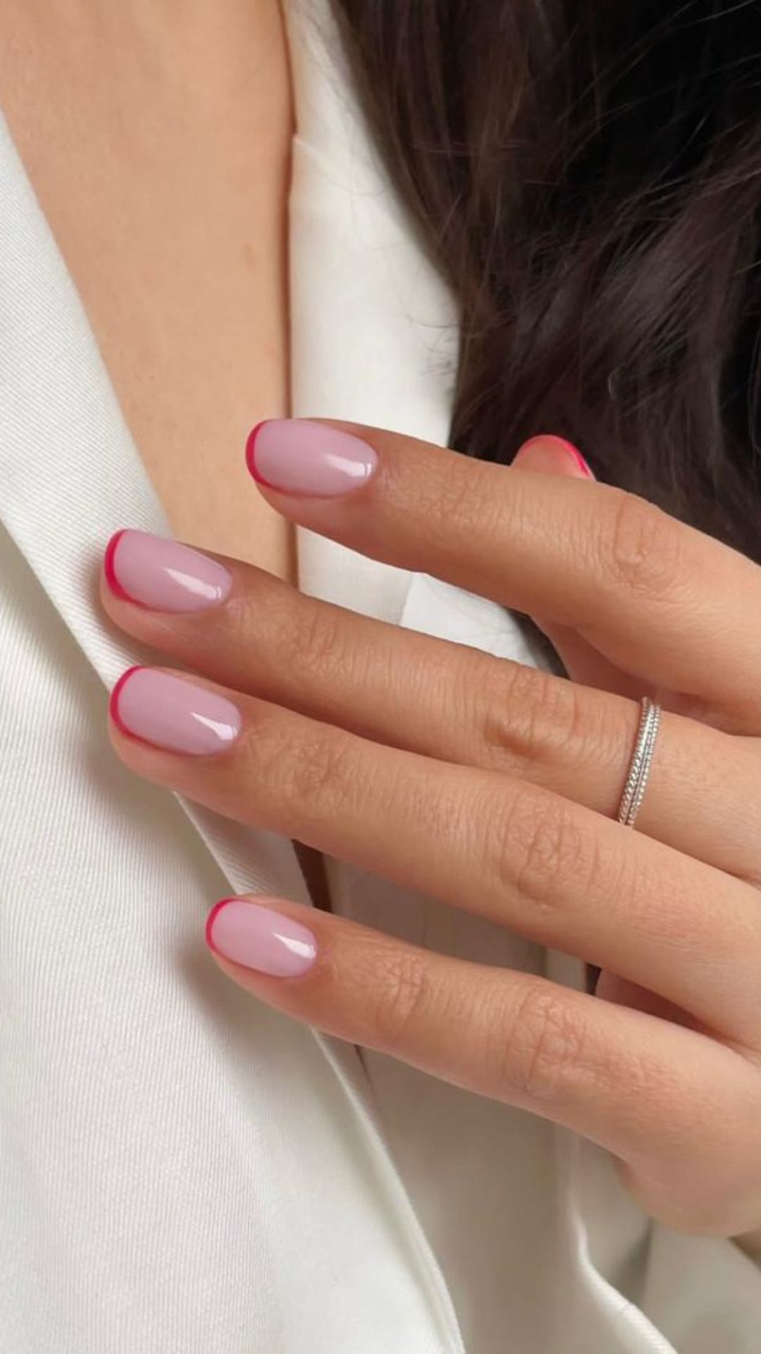 29 Cute Graduation Nails That Are Straight-A Stunning