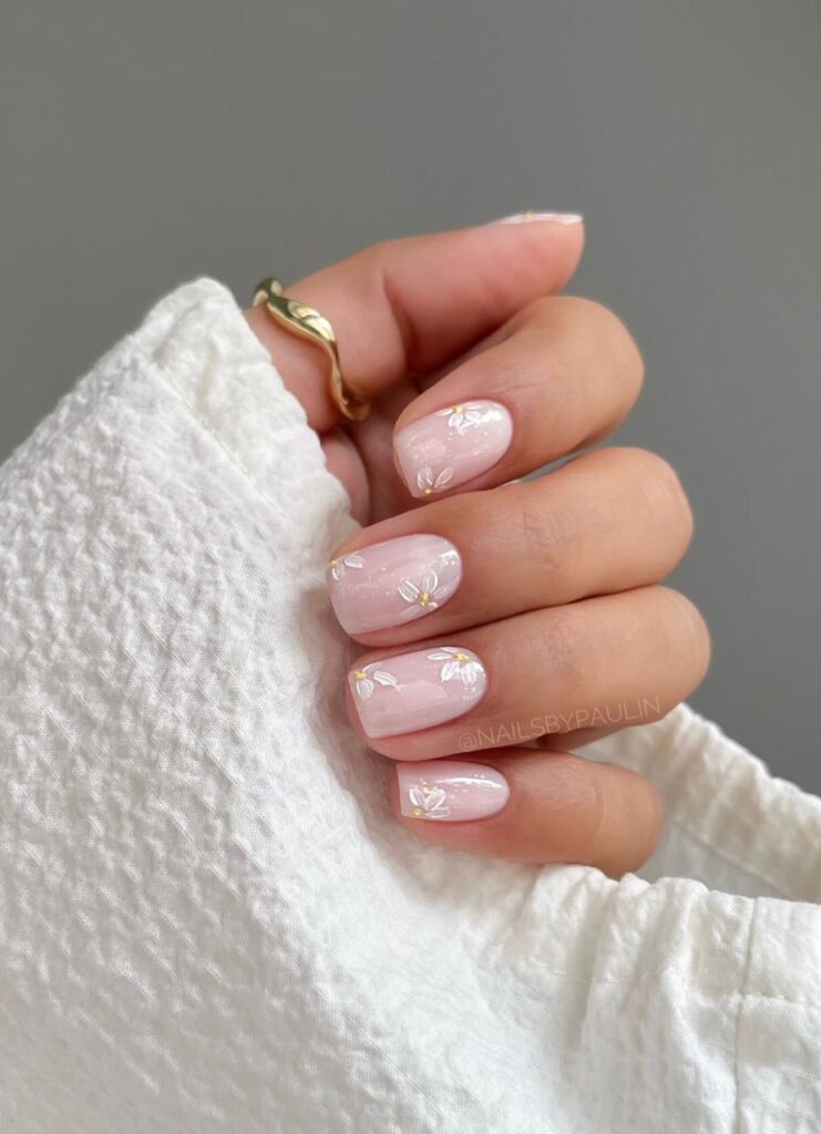 cute summer graduation nails