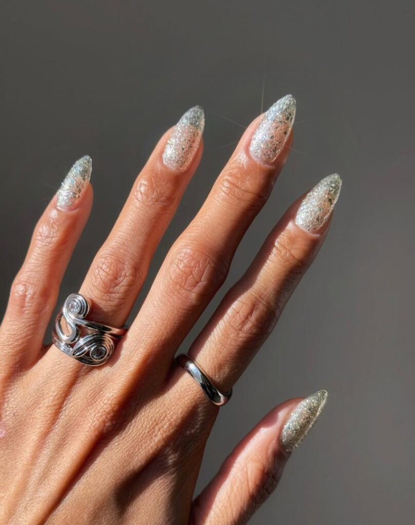 graduation nails inspo