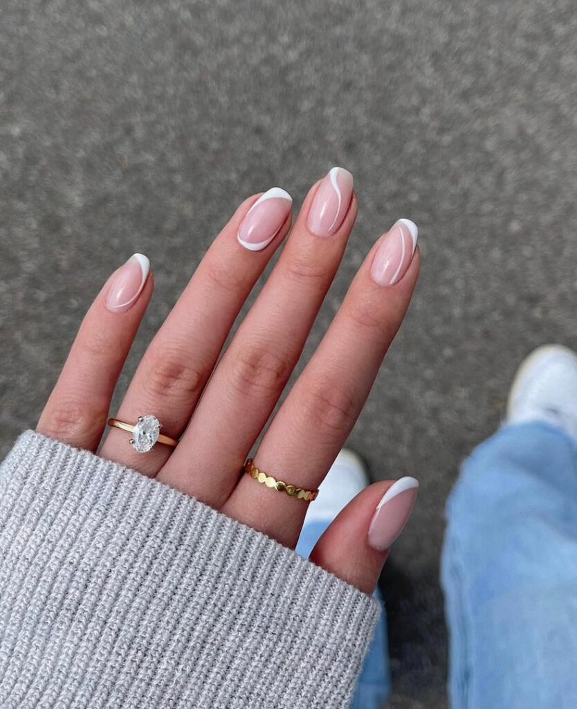 graduation nails short