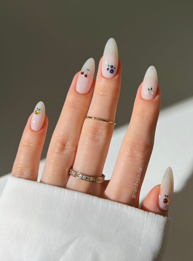 cute simple summer nails