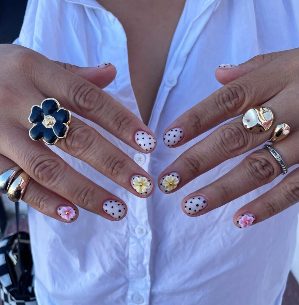 august nail ideas