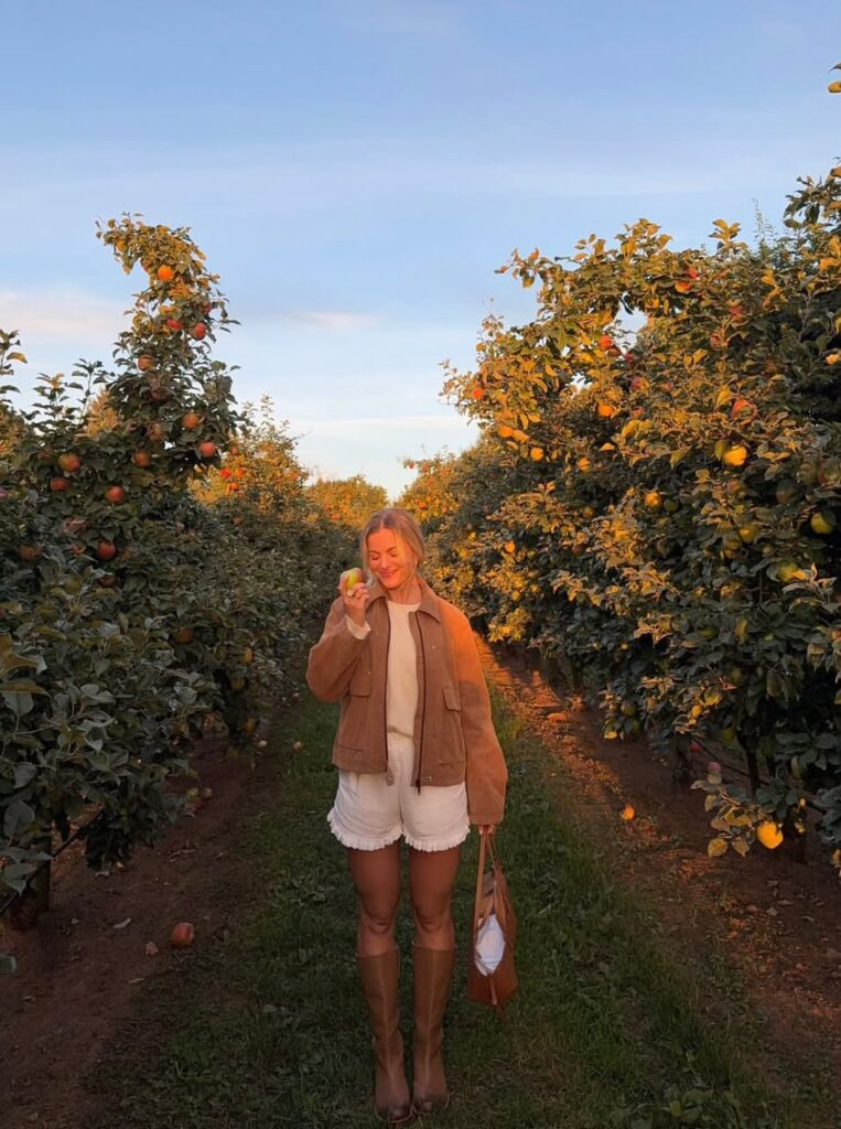 what to wear apple picking